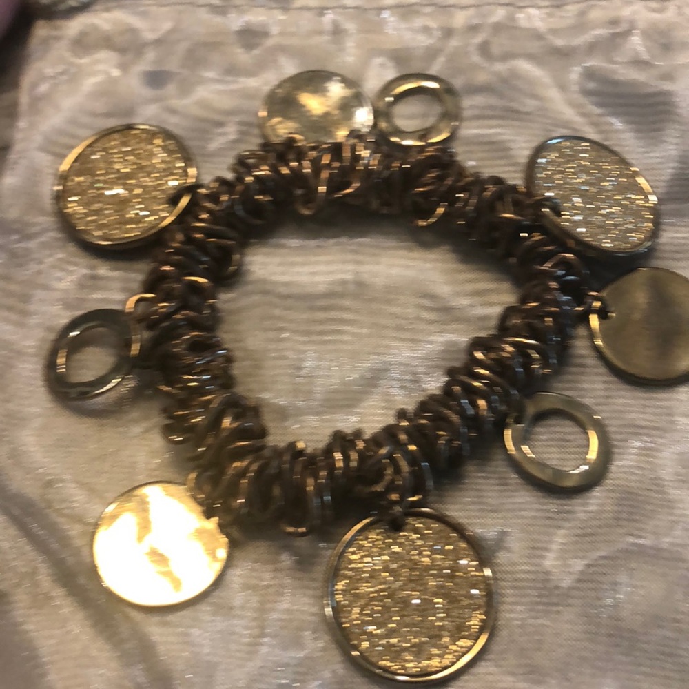 Gold Saks charm bracelet